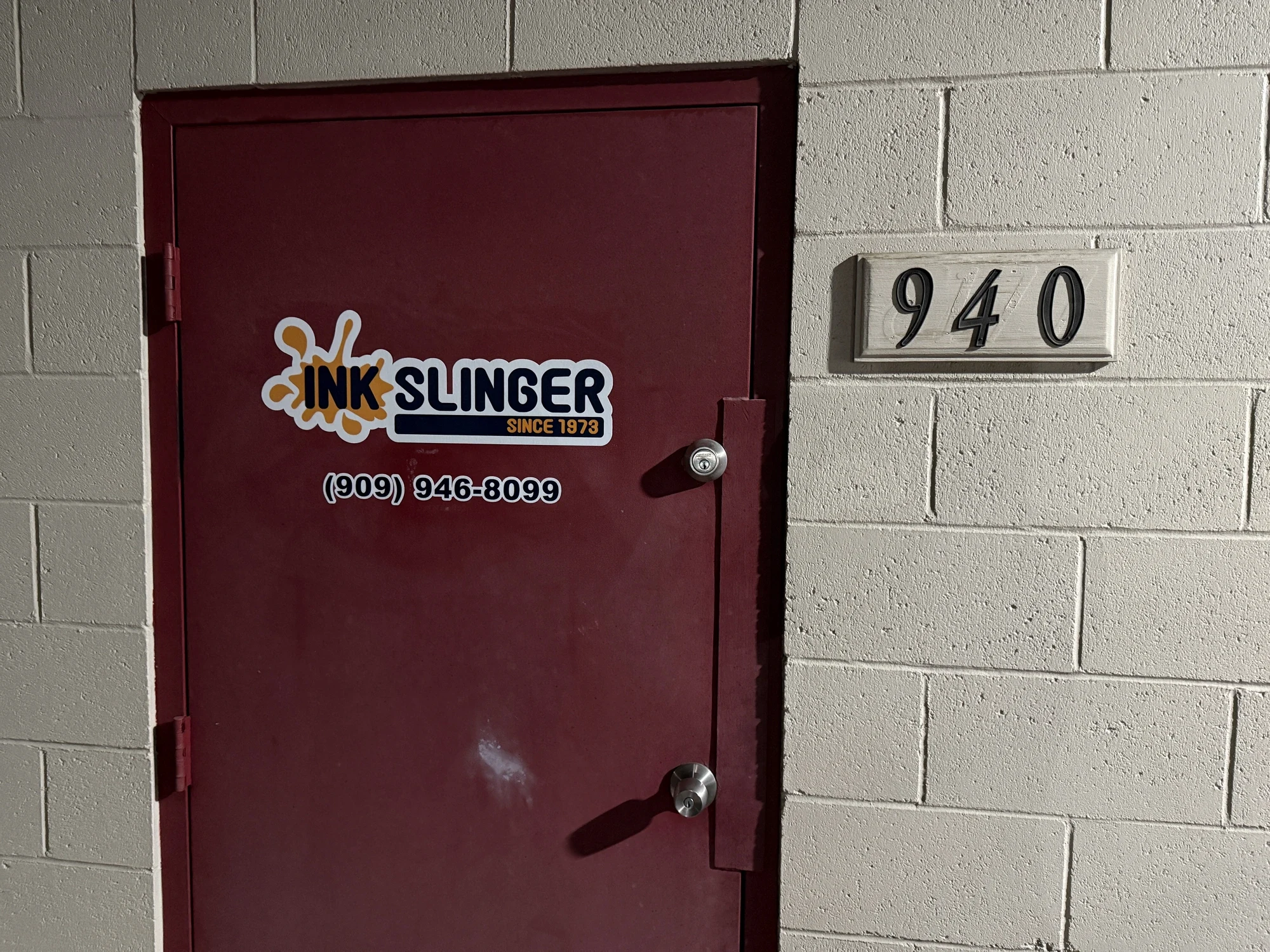 UV-resistant door signs for a coffee shop opening